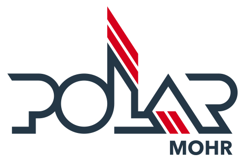 Das Bild zeigt das Firmenlogo von Polar Mohr. Auf weißen Hintergrund in schwarzer Schrift mit roten Verzierungen.