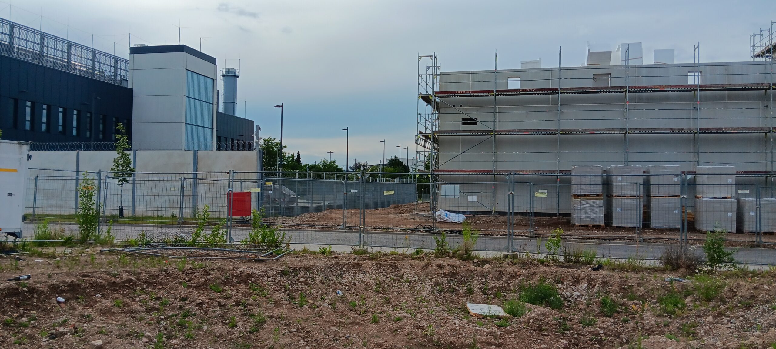 Hattersheim Kita Baustelle neben Rechenzentrum